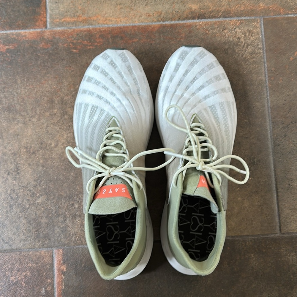 Saysh Alyson Felix Running Shoes - EUC - Picture 7 of 7